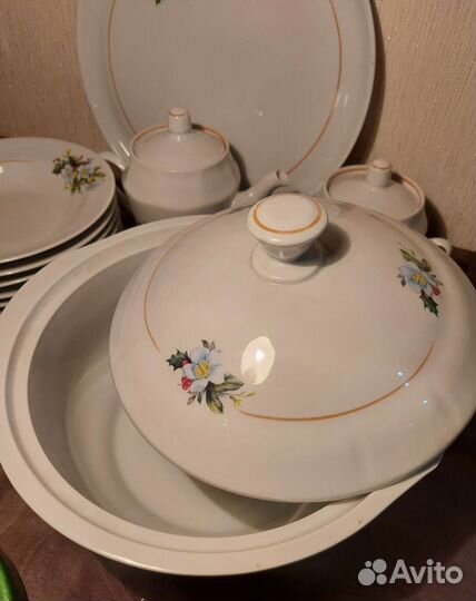 Столовый сервиз СССР/ новый / 18 предметов