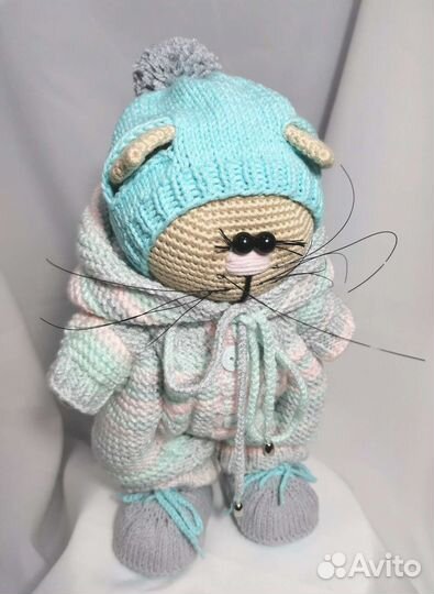 Кошечка вязаная игрушка