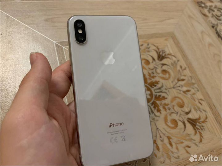 iPhone X, 64 ГБ