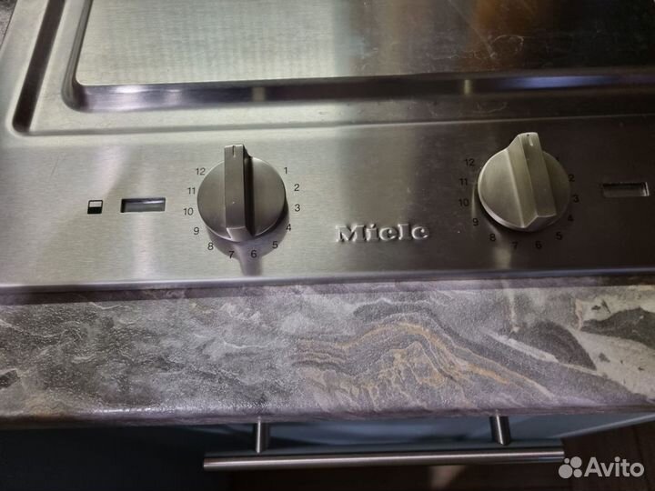 Гриль тепан-яки Miele CS1327