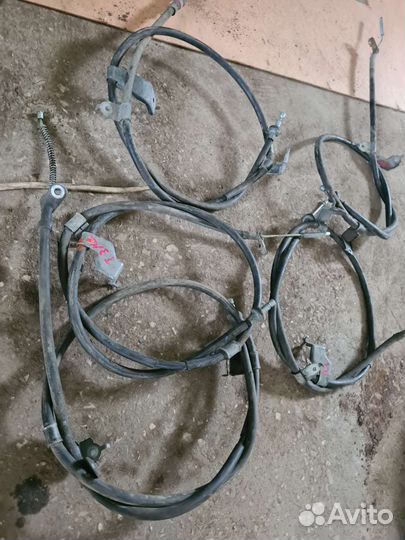 Трос ручника Nissan X-Trail T31