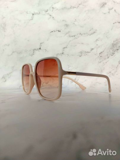 Солнцезащитные очки vitacci женские