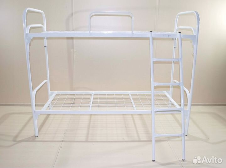 Кровать двухъярусная