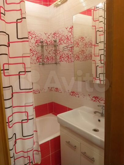 2-к. квартира, 60 м², 5/10 эт.