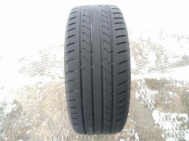 Maxtrek Maximus M1 245/45 R18 100V