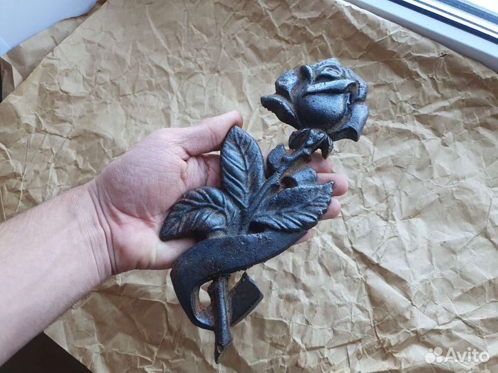 Чугунная роза