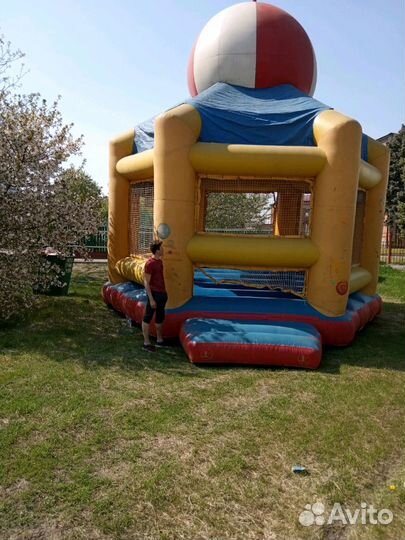 Прокат детских надувных батутов для вашего праздни