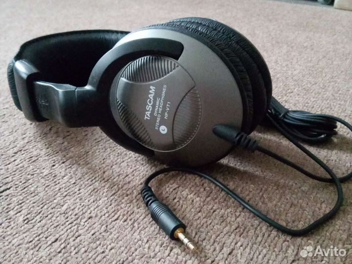 Наушники tascam HP-VT1
