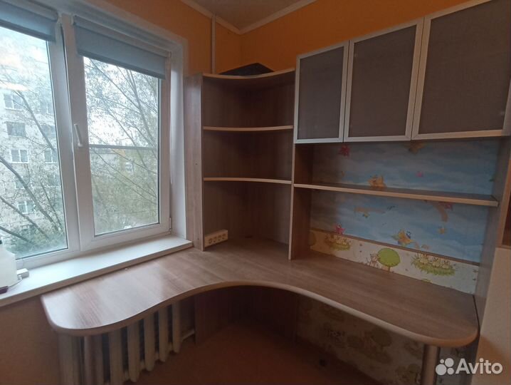 Детская стенка со столом