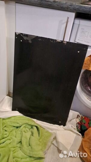 Зеркало с стеклянной полочкой для ванной комнаты