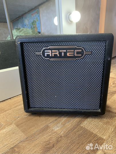 Комбоусилитель