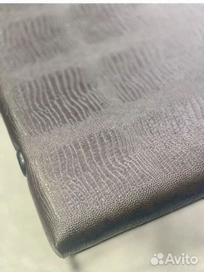 Массажная кушетка