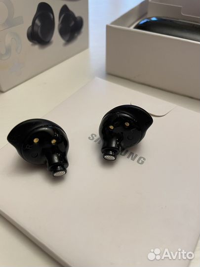 Беспроводные наушники samsung buds +