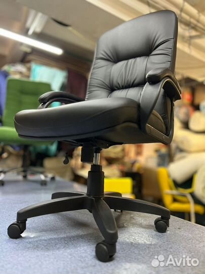 Компьютерное кресло