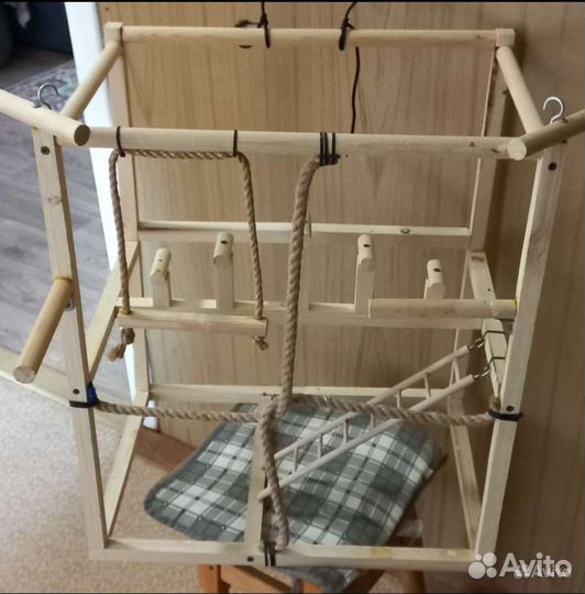 Игровая площадка для попугая