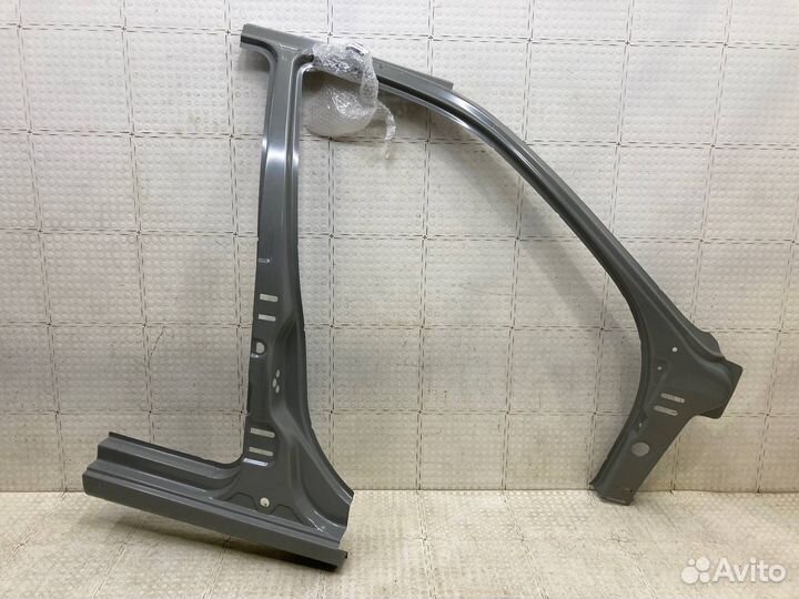 Боковина кузова правая Лада Гранта 2011