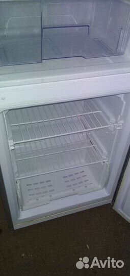 Полки для холодильника веко