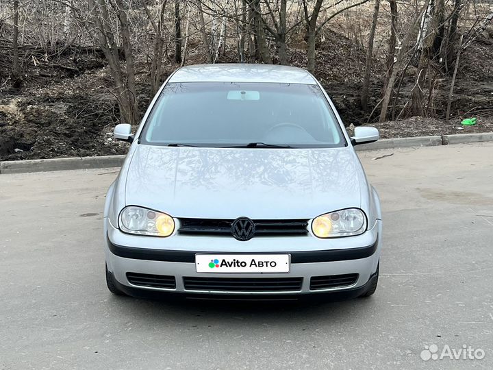 Volkswagen Golf 1.6 МТ, 2001, 330 000 км
