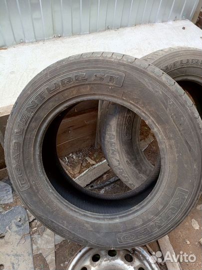 Kumho Road Venture ST KL16 235/65 R17