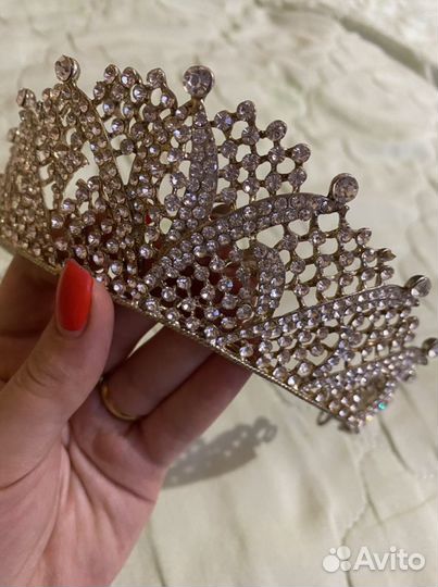 Напрокат диадемы,короны,серьги
