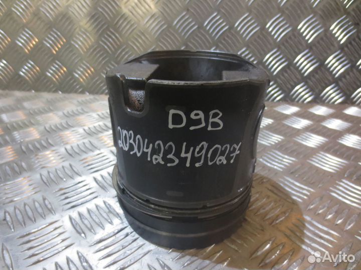 Поршень Volvo 20778879