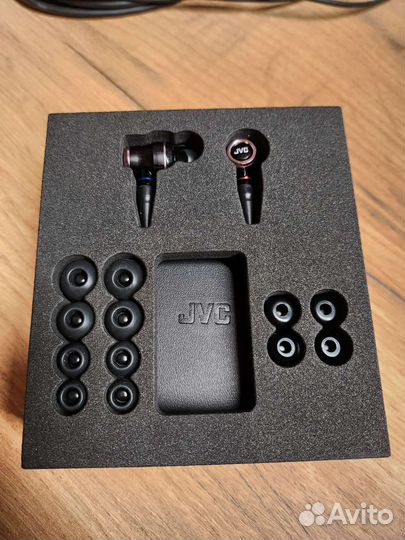 Наушники JVC HA-FW01