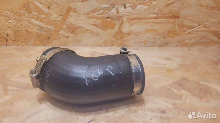 Патрубок интеркулера Skoda Octavia 1Z3 1Z5 cdaa