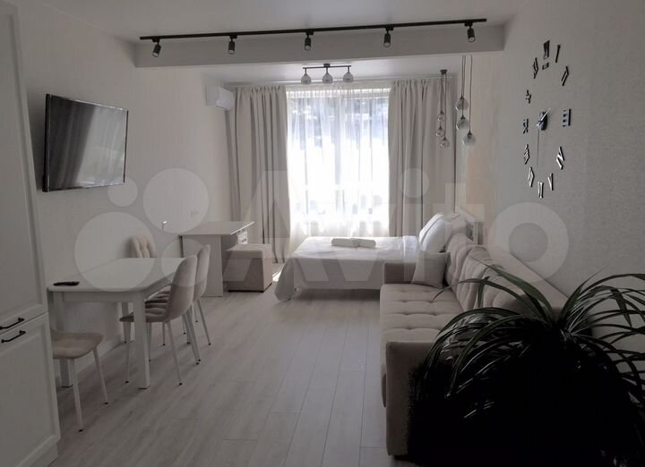 Квартира-студия, 40 м², 17/18 эт.