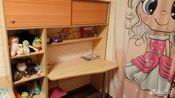 Детская кровать чердак со столом и шкафом бу