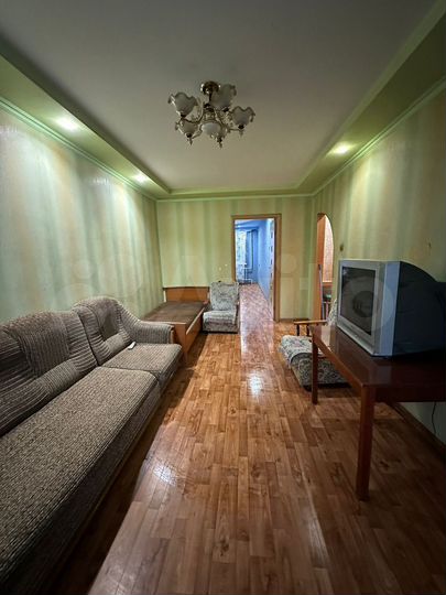 2-к. квартира, 42 м², 3/5 эт.