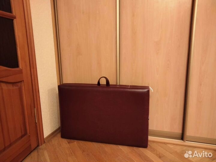 Кушетка для косметических процедур складная