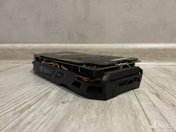 Видеокарта Gigabyte Aorus RX580 8GB из компа