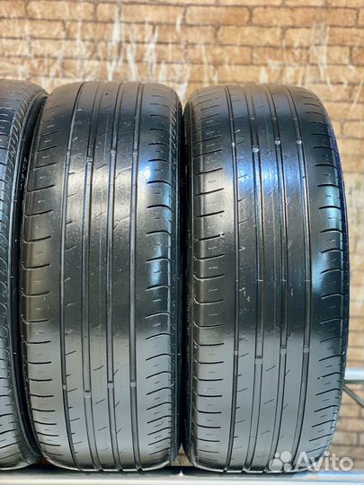 Nexen N'Fera SU1 215/55 R17