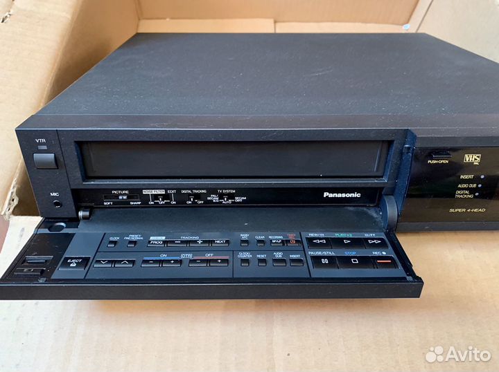 Продам видеомагнитофон Panasonic NV-J35EE