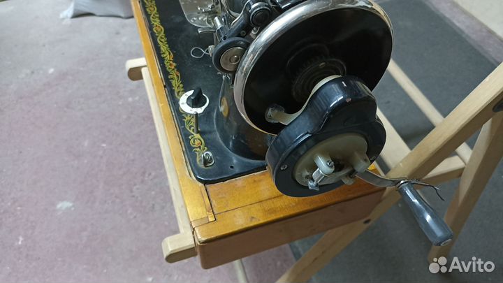 Швейная машинка ручная СССР