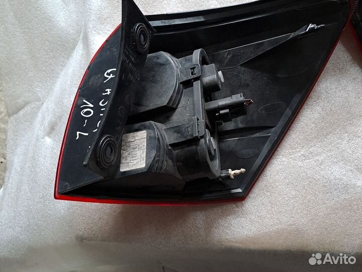 Фонари задние Nissan Qashgai 1. оригинал