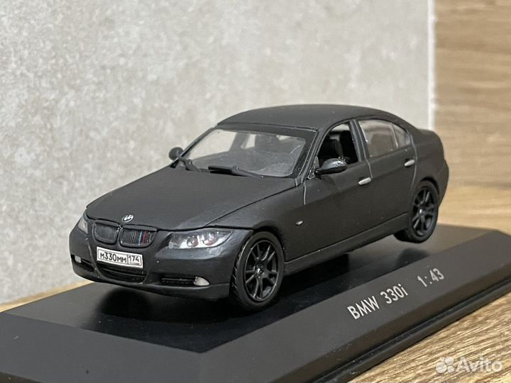 Модель BMW 3 e90 1/43