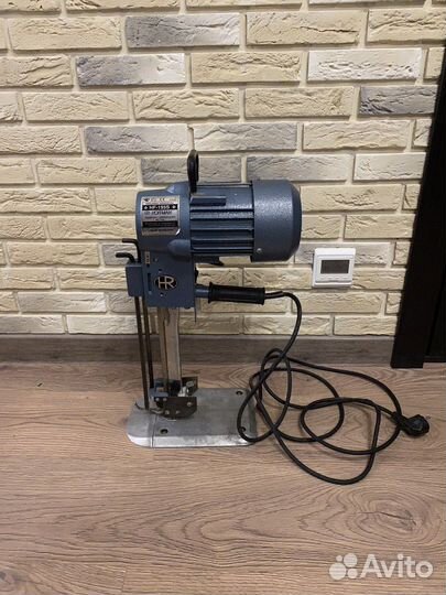 Вертикальный раскройный нож Hoffman HF-195S