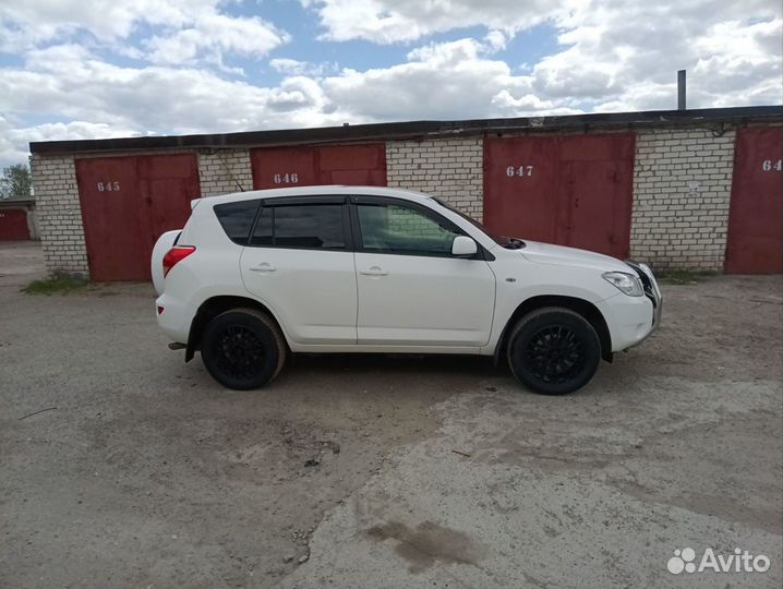 Toyota RAV4 2.0 AT, 2006, 233 959 км