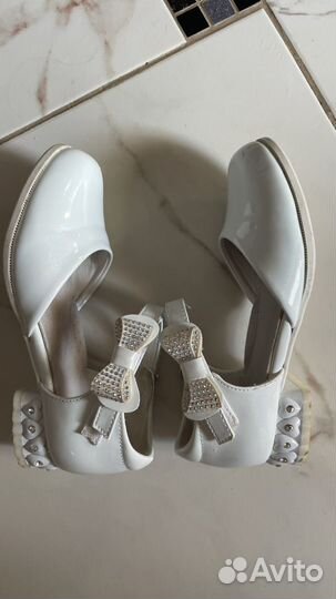 Продам туфли нарядные