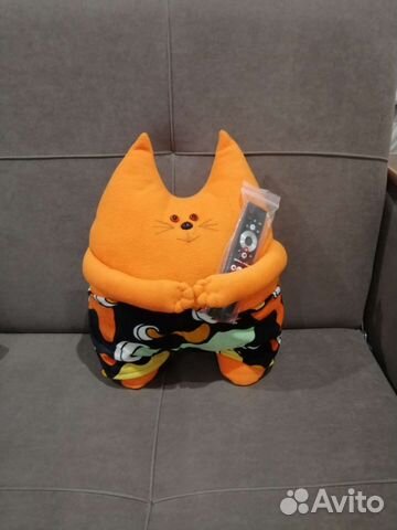 Кеша кот - подушка держатель для пультов