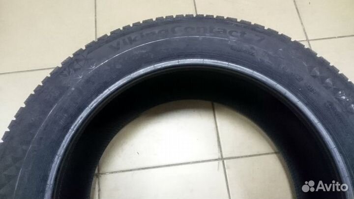 Continental ContiVikingContact 7 245/50 R19 105T