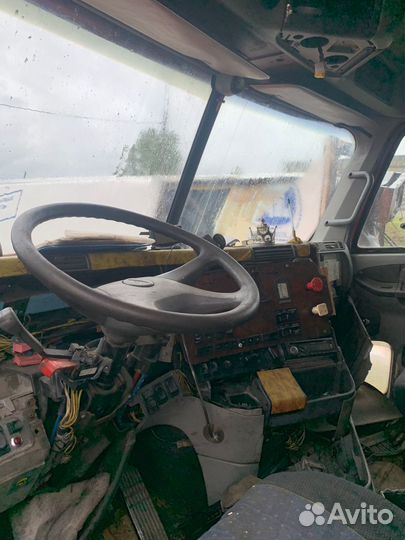 Freightliner century