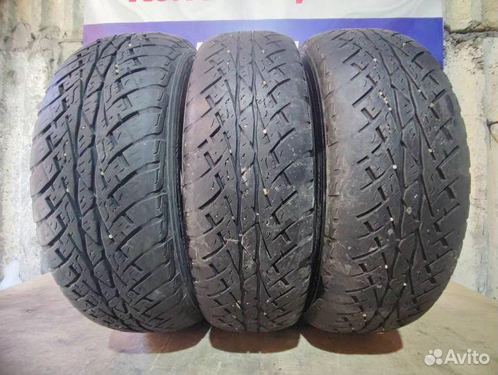 Toyo Tranpath S/U 215/70 R16