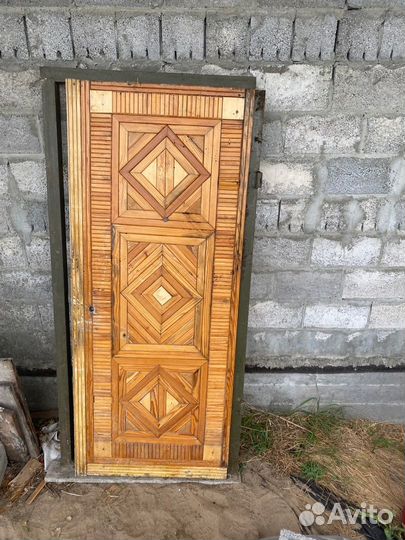 Дверь входная металлическая