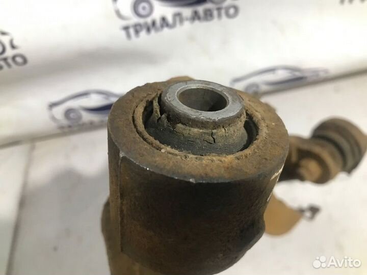 Цапфа Suzuki Grand Vitara 2 задняя левая