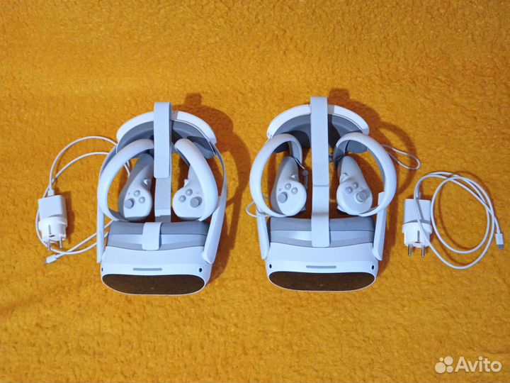 Шлем виртуальной реальности pico 4