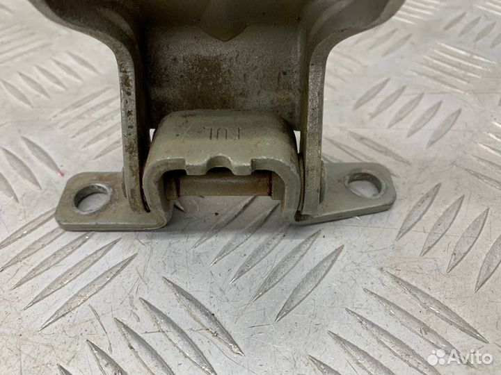 Б/У петля двери передний левый Daewoo Matiz klya