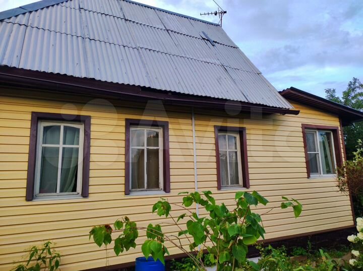 Дача 32 м² на участке 5 сот.