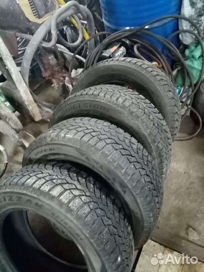 Bridgestone Blizzak Spike-02 SUV 225/60 R17 112T